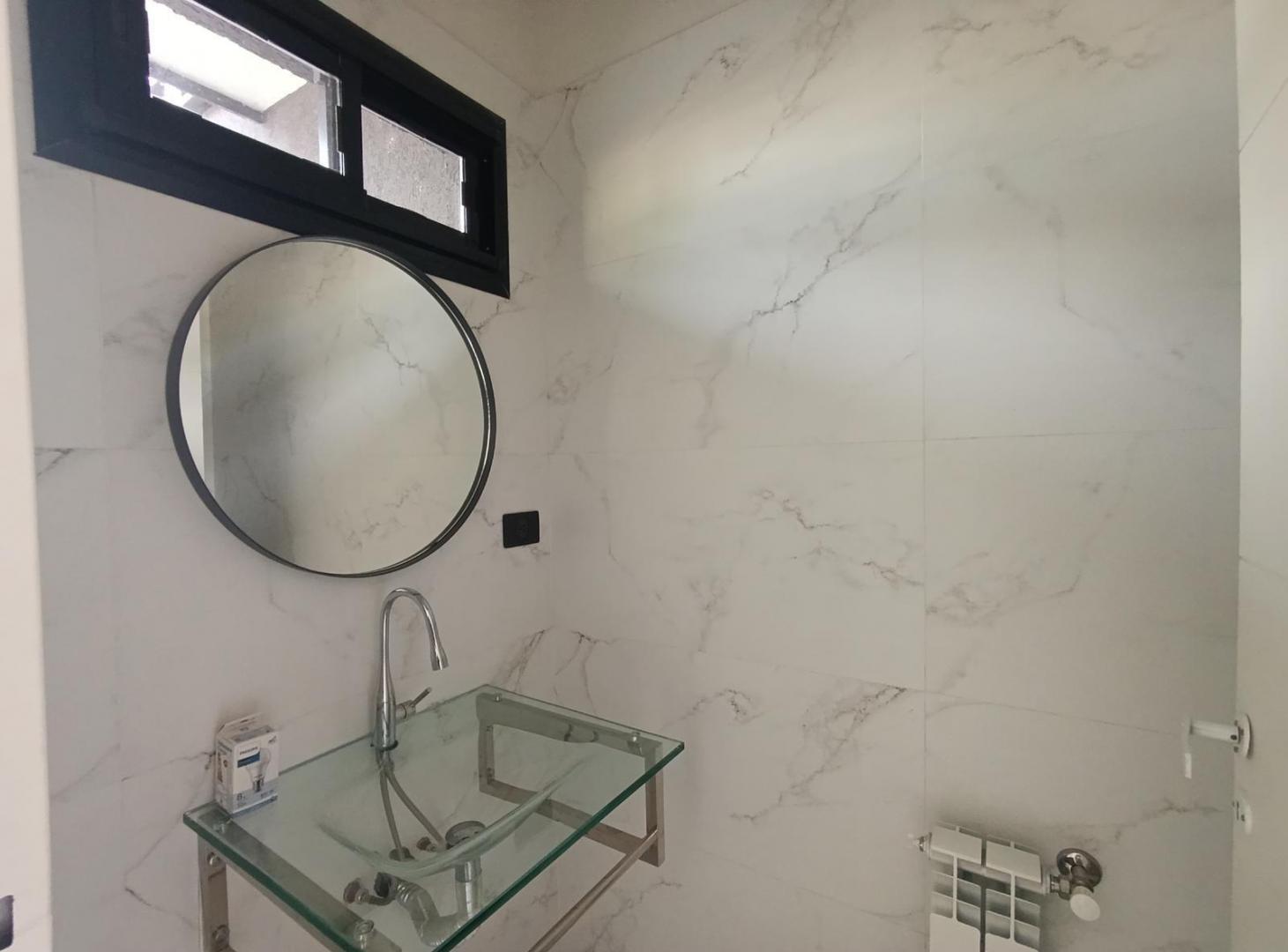 Foto de VENTA CASA A ESTRENAR HARAS SANTA MARIA 5 AMBIENTES LOTE 737MTS, imagen 2