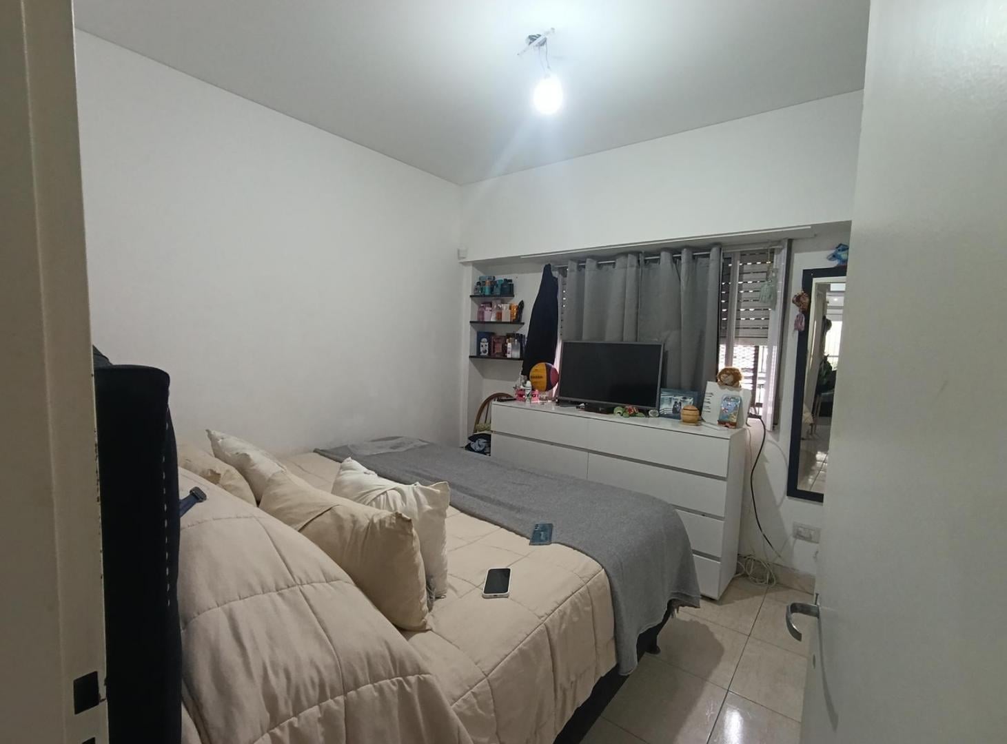 Foto de VENTA DEPARTAMENTO SARANDI 2 AMBIENTES COCHERA, imagen 4