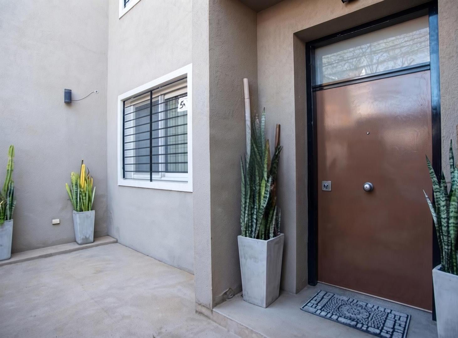 Foto de VENTA CASA 4 AMBIENTES OLIVOS CON PILETA, imagen 2