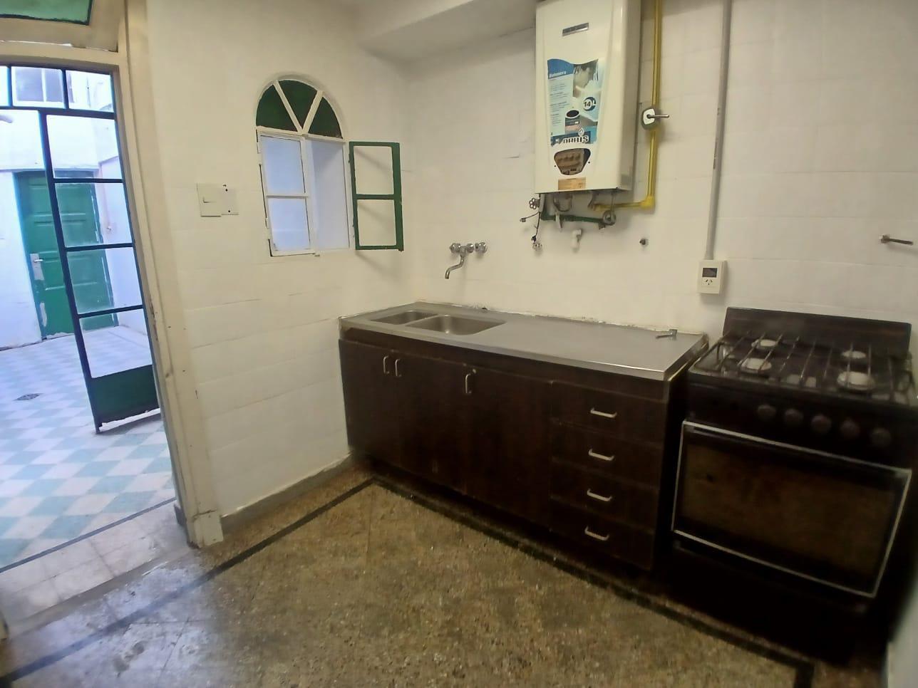 Foto de PH - VENTA - VILLA GRAL. MITRE - 2 AMBIENTES - PATIO, imagen 5
