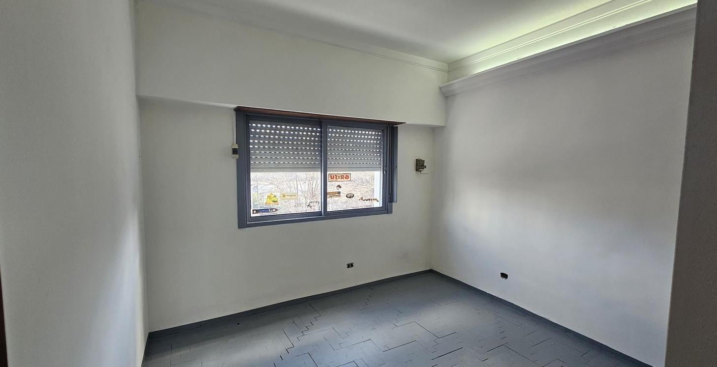 Foto de ALQUILER CASA 4 AMBIENTES VALENTIN ALSINA, imagen 3