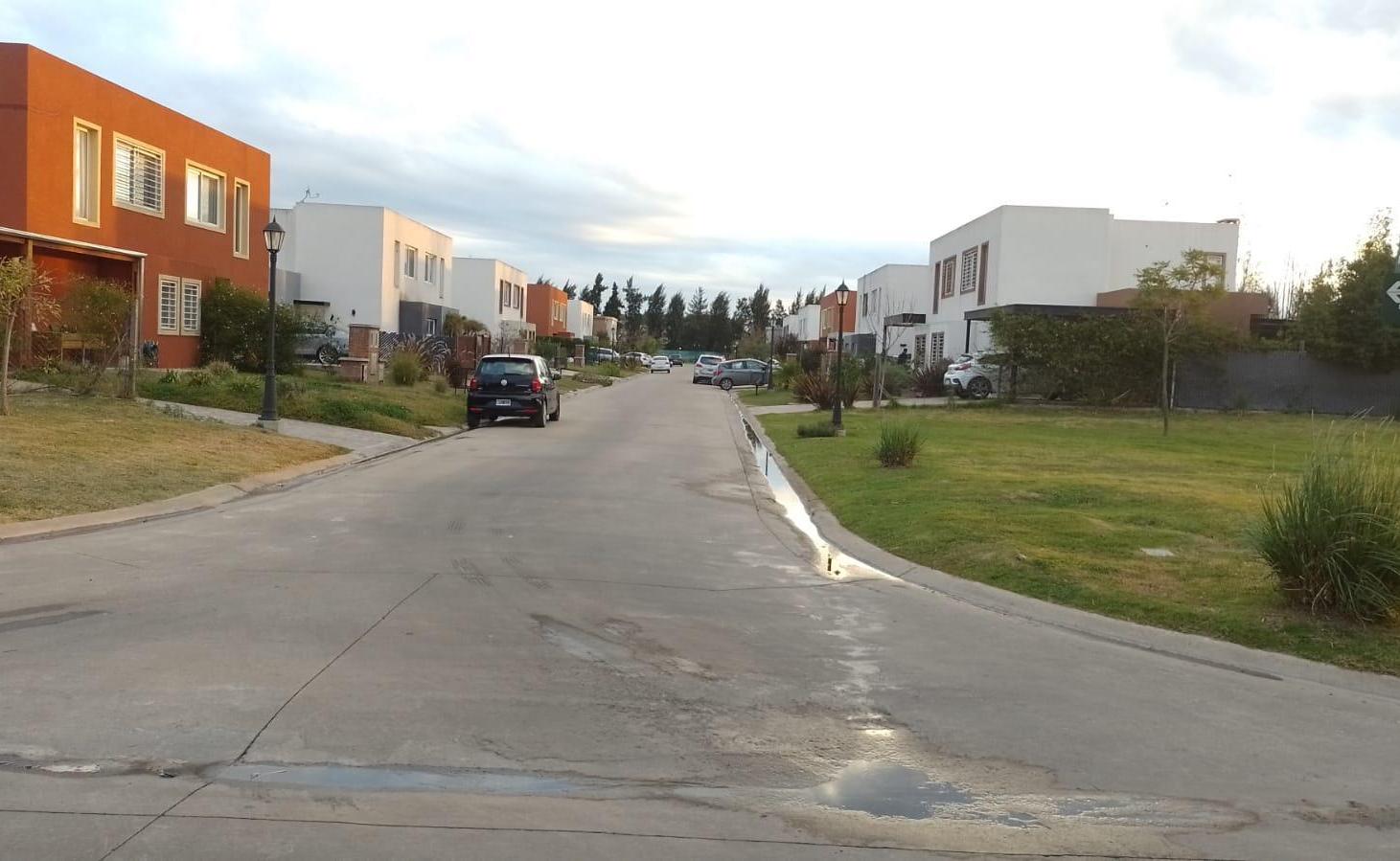 Foto de VENTA Casa 3 ambientes Casas de San Patricio Villanueva Tigre, imagen 2
