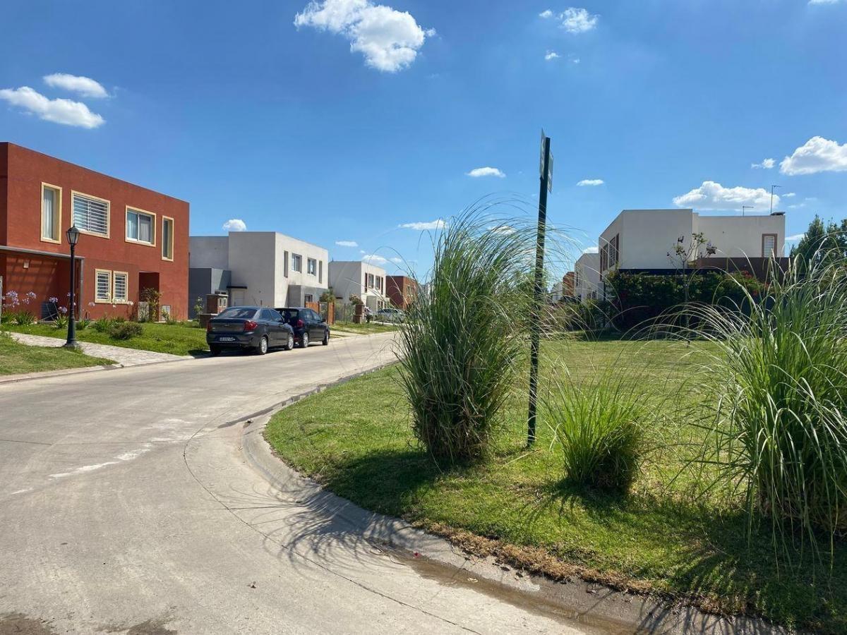 Foto de VENTA Casa 3 ambientes Casas de San Patricio Villanueva Tigre, imagen 4