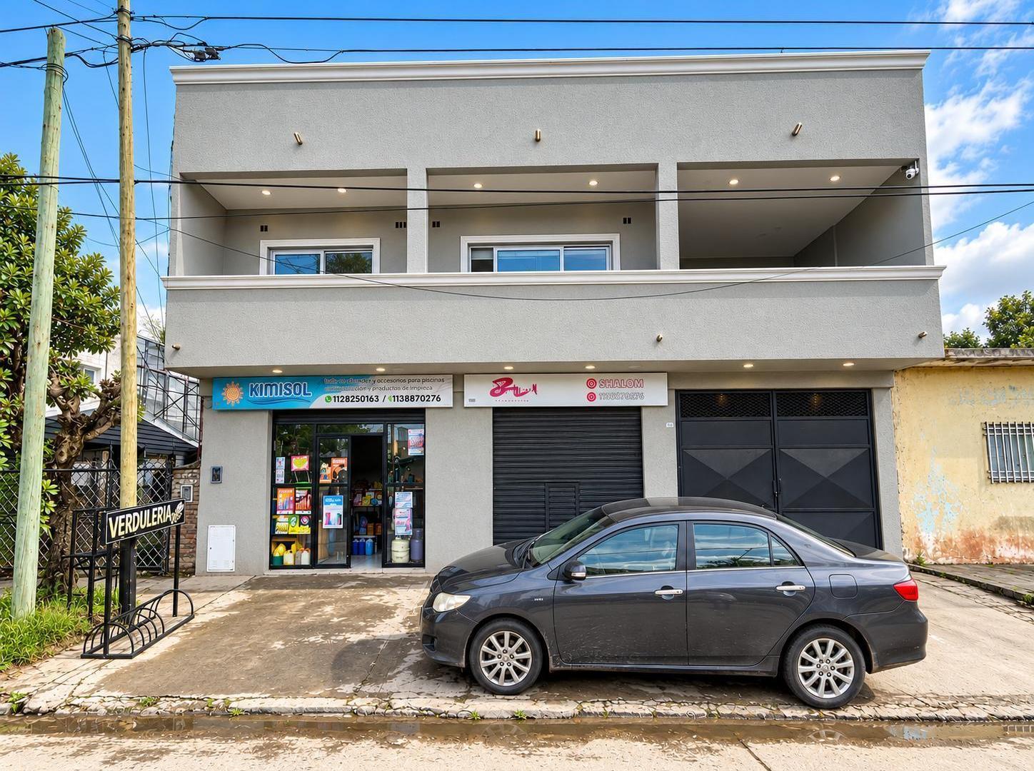 Foto de VENTA CASA 5 AMBIENTES + LOCAL COMERCIAL EN MAQUINISTA SAVIO, imagen 1