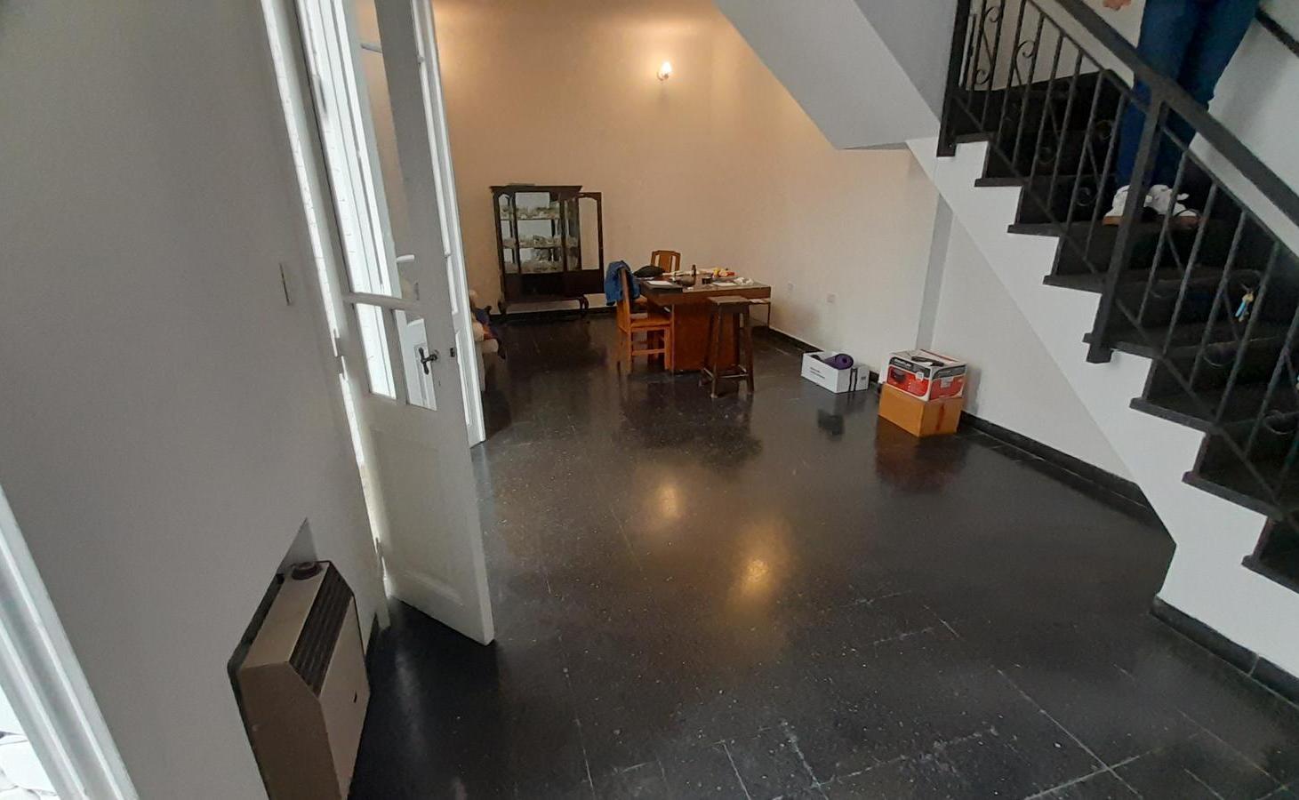Foto de Venta PH - Charlone 100 - Luminoso y amplio. - 5 Habitaciones - Muy, imagen 2