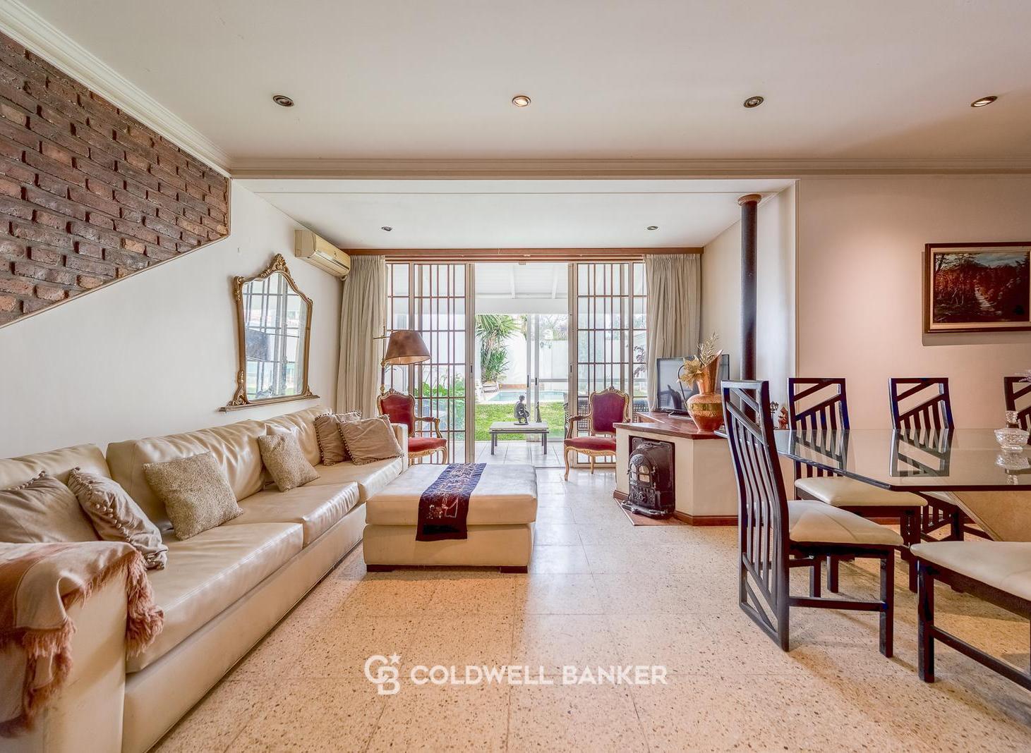 Foto de Casa en venta 4 ambientes con jardín pileta y quincho OLIVOS, imagen 1