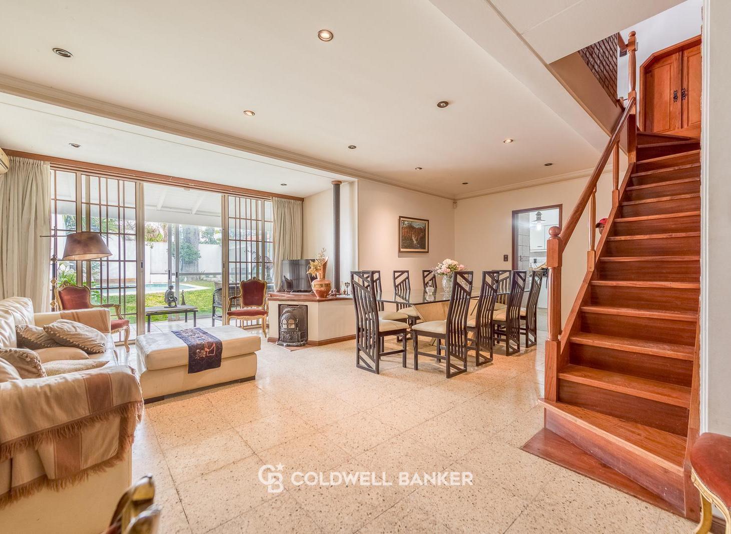 Foto de Casa en venta 4 ambientes con jardín pileta y quincho OLIVOS, imagen 5