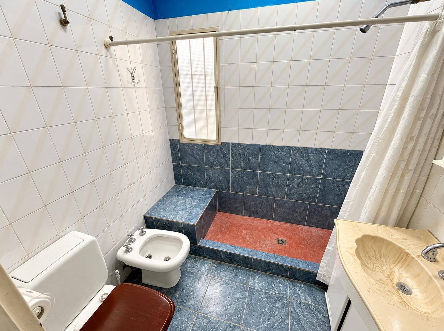 Foto de VENTA PH 2 AMB EN LUGANO OPORTUNIDAD SIN EXPENSAS, imagen 5