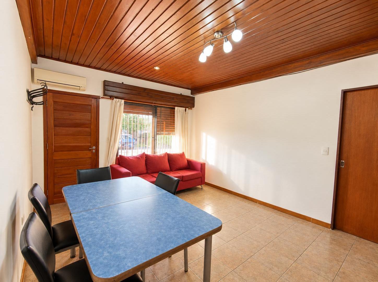Foto de VENTA CASA QUILMES 5 AMBIENTES CON PATIO Y TERRAZA, imagen 3