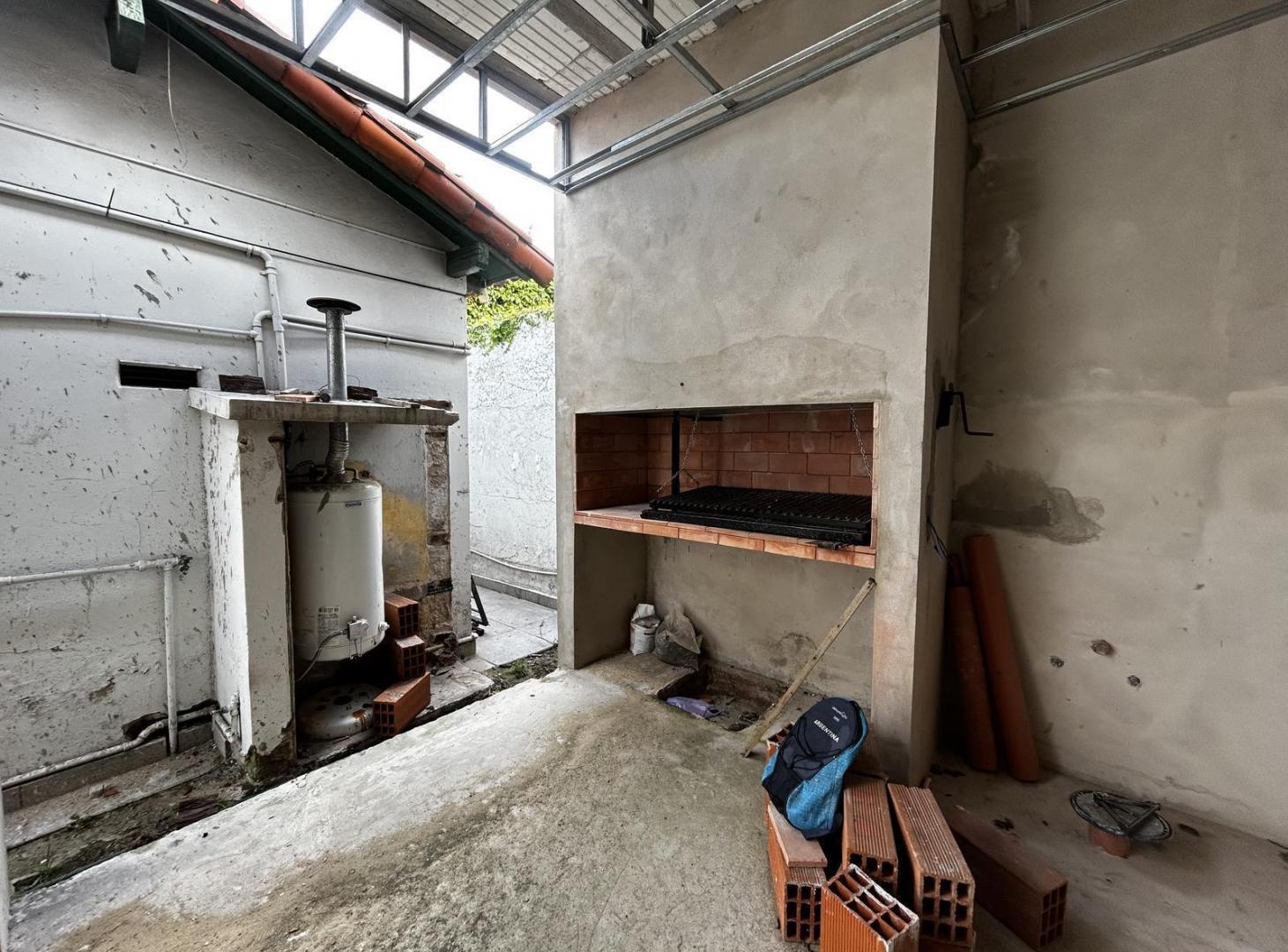 Foto de VENTA CASA MULTIFAMILIAR A RECICLAR LANUS OESTE, imagen 5