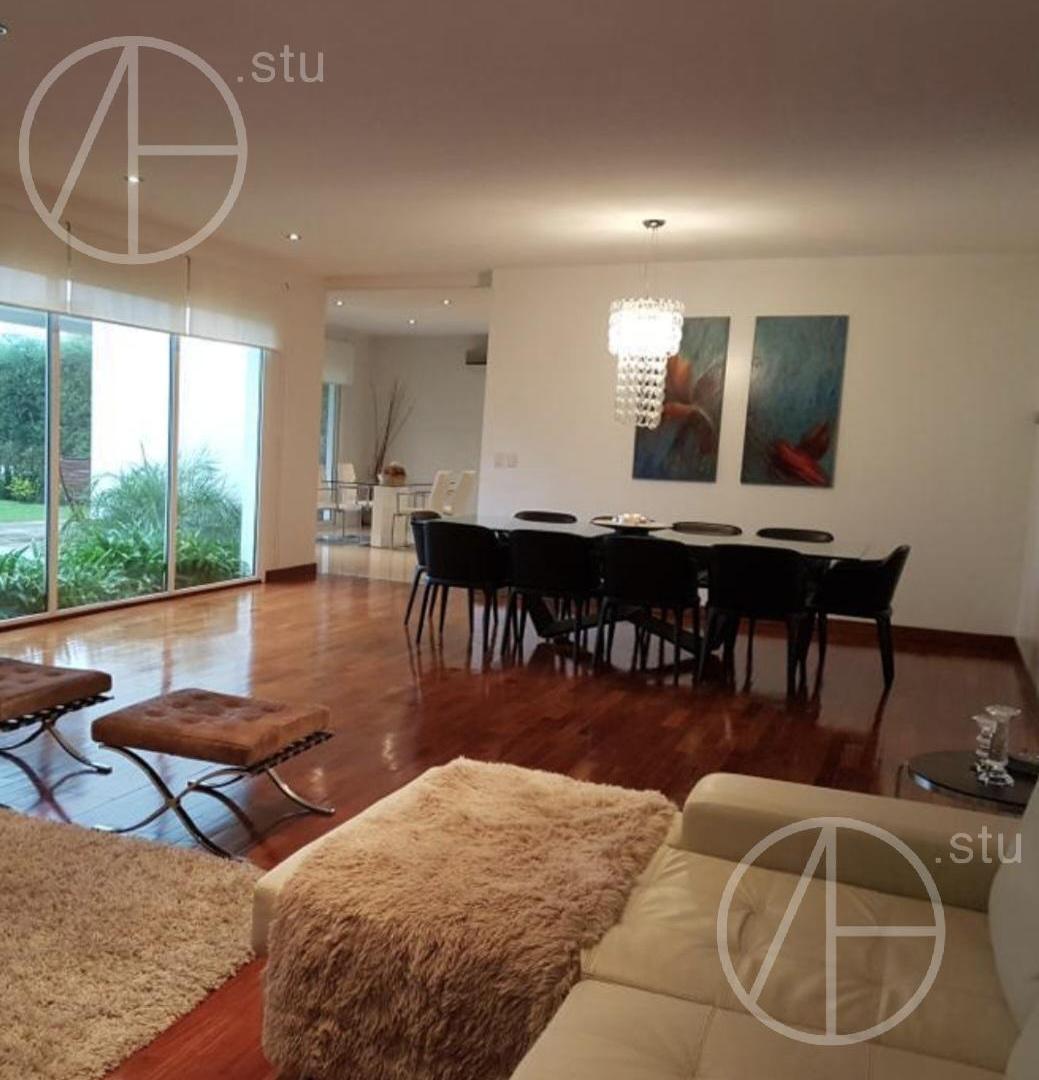Foto de Casa en venta a la laguna en Castores Nordelta, imagen 4