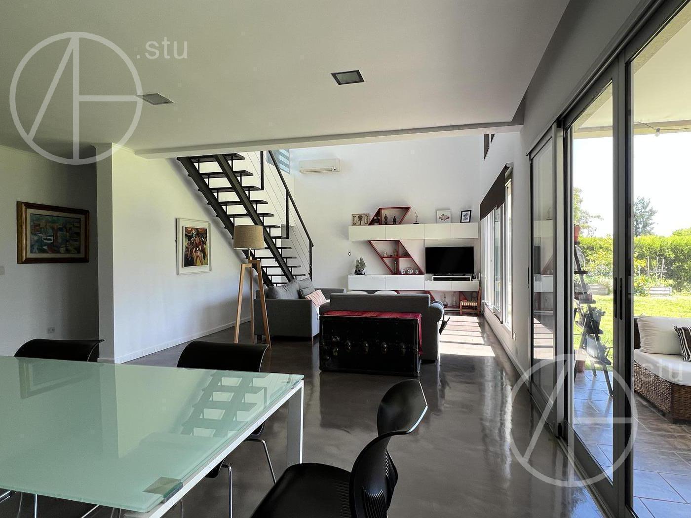 Casa en venta con 4 dormitorios al lago en El Encuentro, Tigre