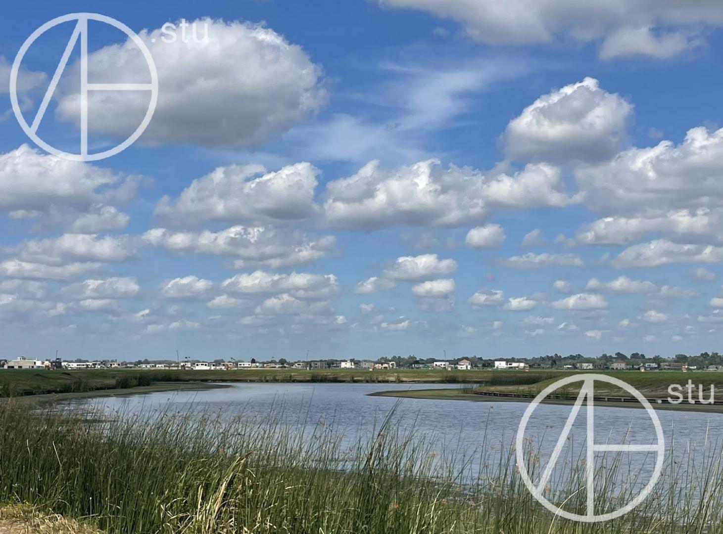 Terreno al lago central en Puertos, Amarras