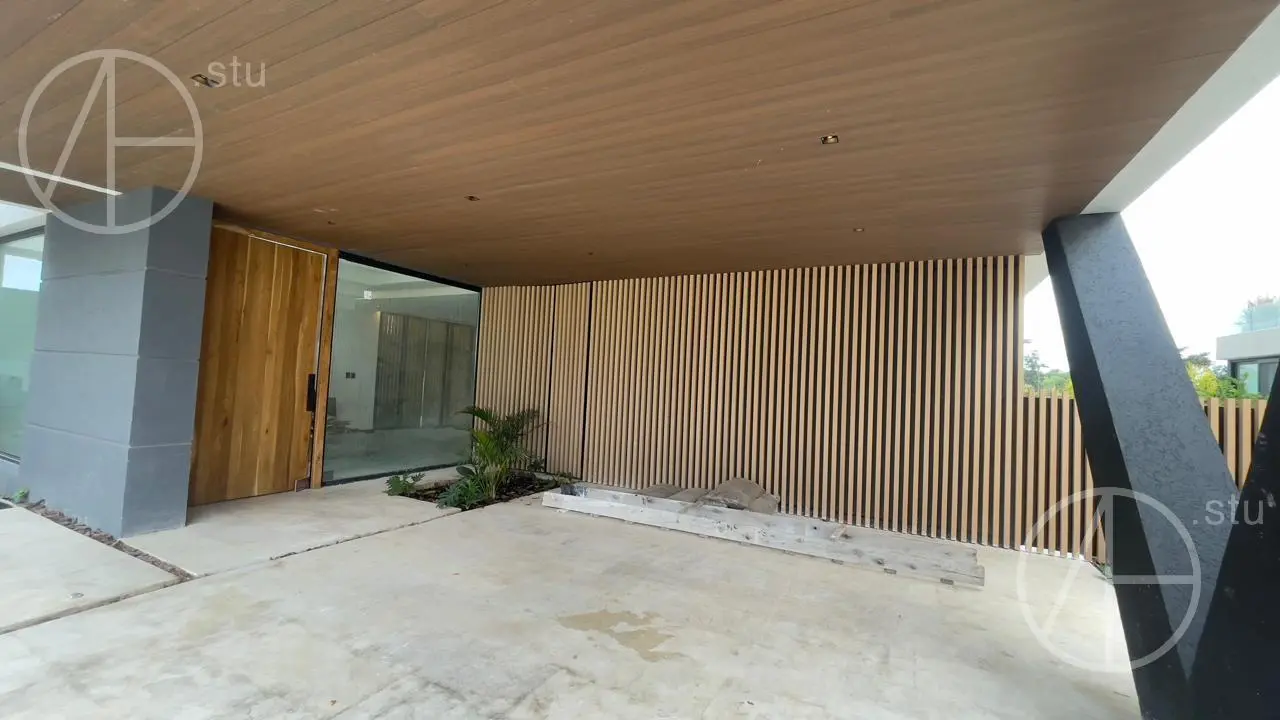 Casa en venta 5 dormitorios al rio en El Yacht Nordelta 2