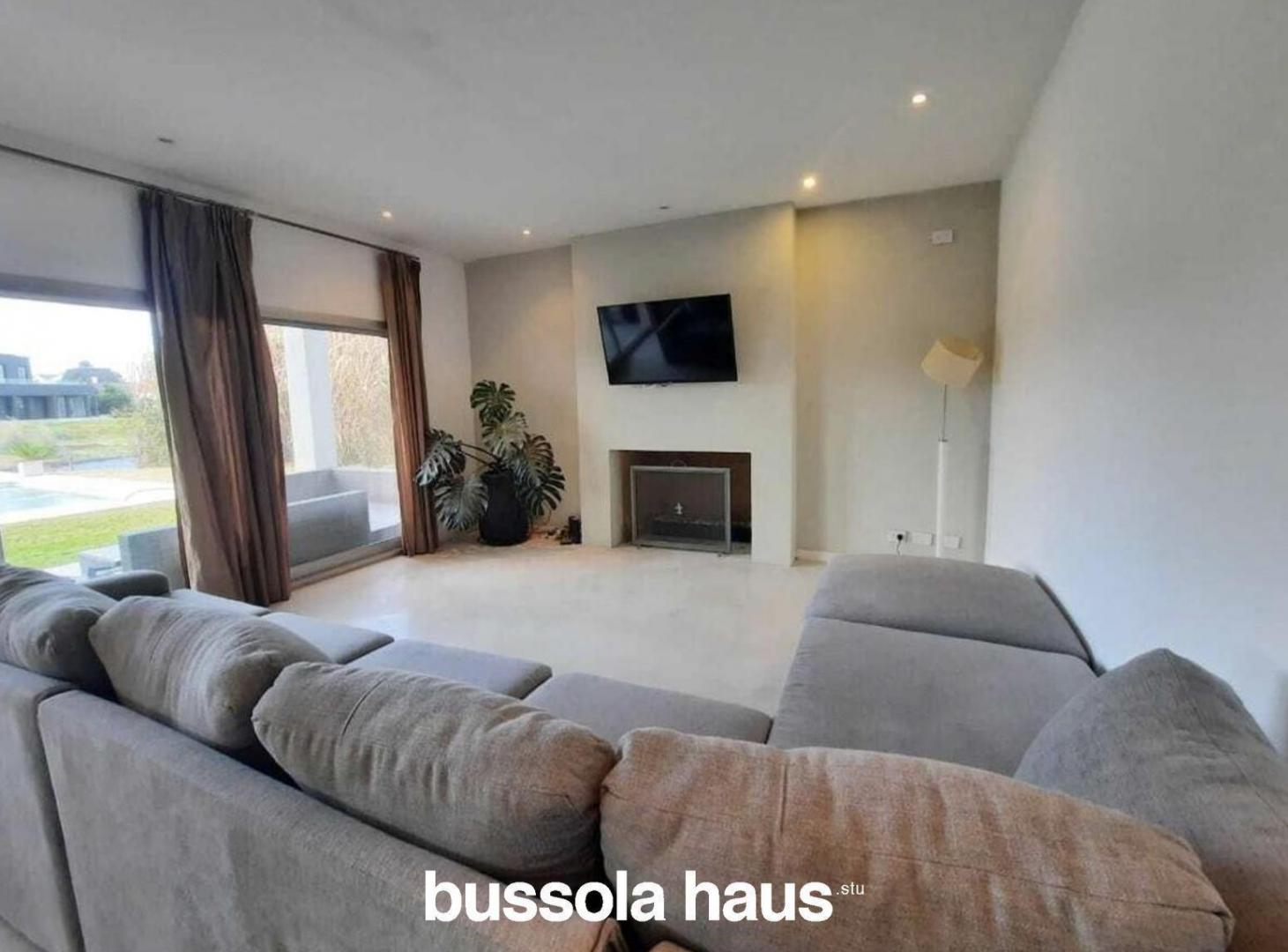 Foto de Casa 5 dormitorios al lago en Santa Clara Villanueva, imagen 4