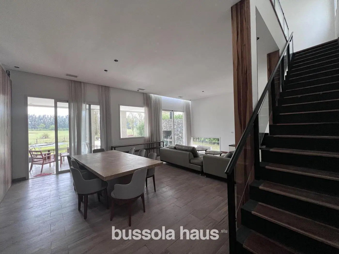 Casa en venta con 5 dormitorios al golf en Nordelta 4