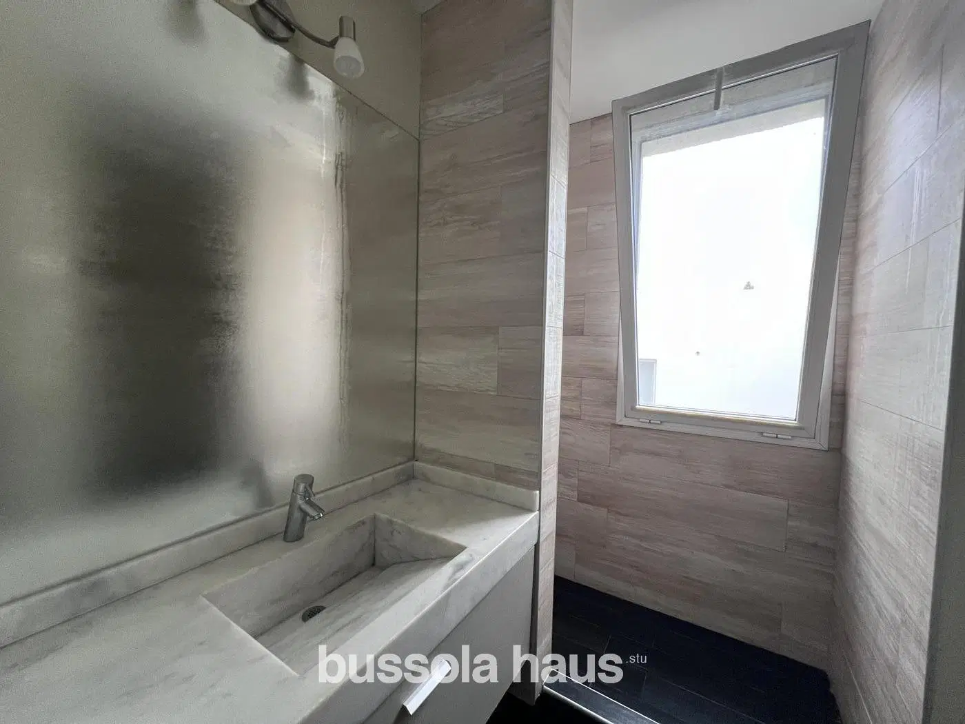 Casa en venta con 5 dormitorios al golf en Nordelta 3