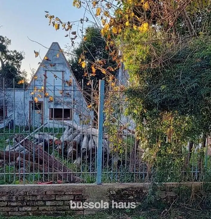 Casa en venta a refaccionar en Escobar 4