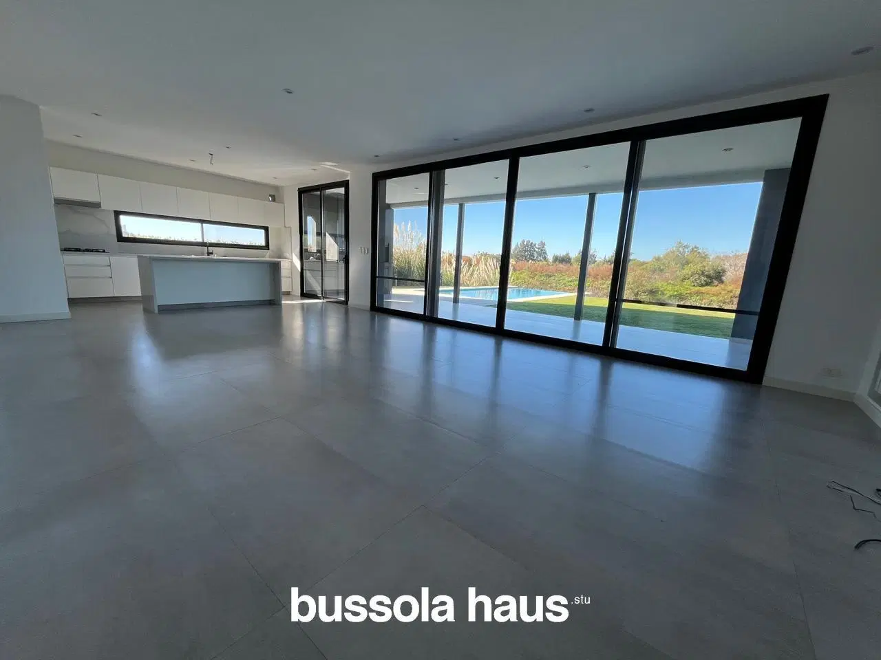 Casa en venta 3 dormitorios al río en Barrio El Canal 1