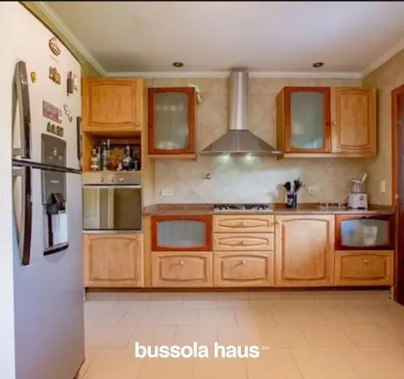 Casa en alquiler y venta 4 dormitorios, quincho, doble galería y pileta en Valle Claro 5