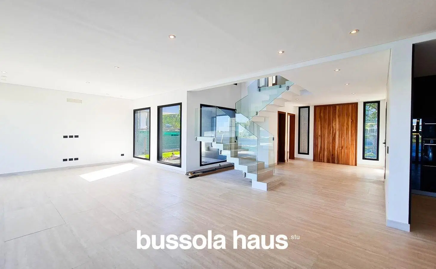 Casa en venta de 5 ambientes con gran espejo de agua en Vistas Puertos Escobar 8