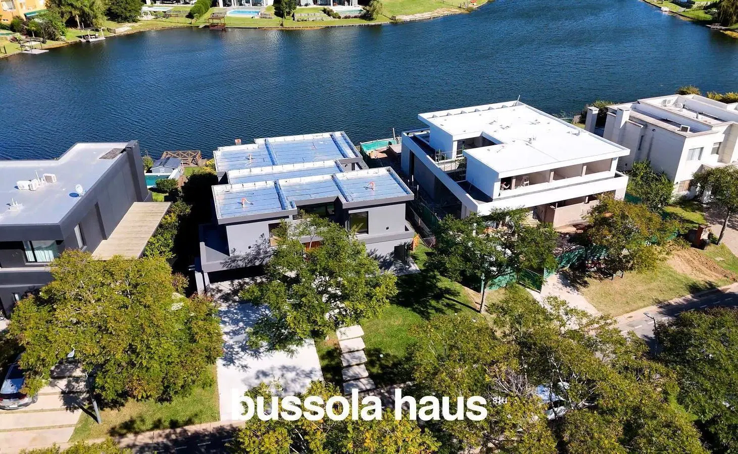 Casa en venta de 5 ambientes con gran espejo de agua en Vistas Puertos Escobar 4