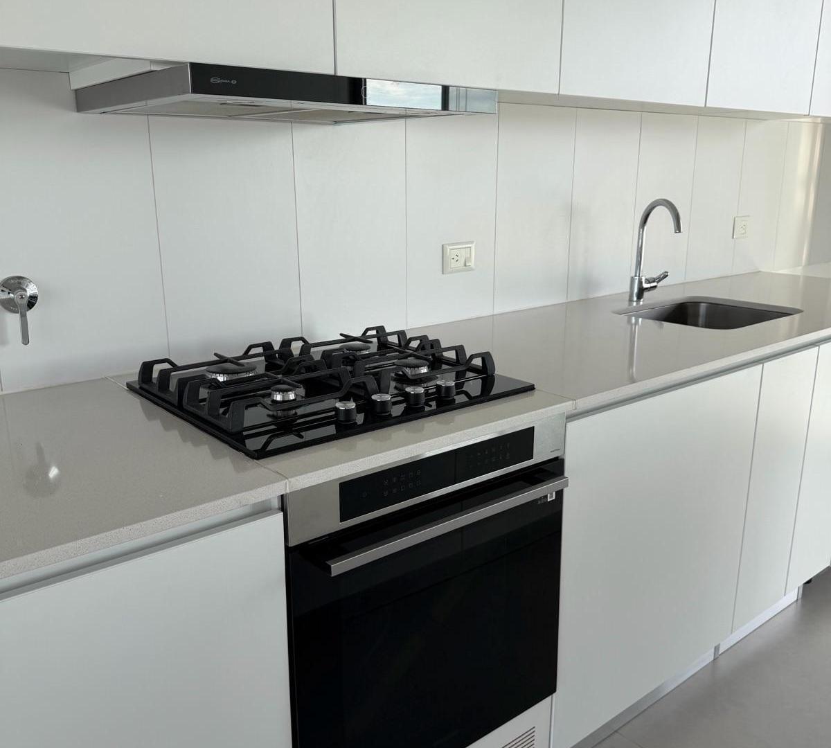 Foto de Departamento en venta dos ambientes cochera baulera Puertos Escobar, imagen 1