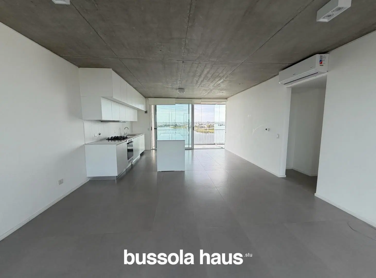Departamento en venta dos ambientes cochera baulera  Puertos Escobar 2