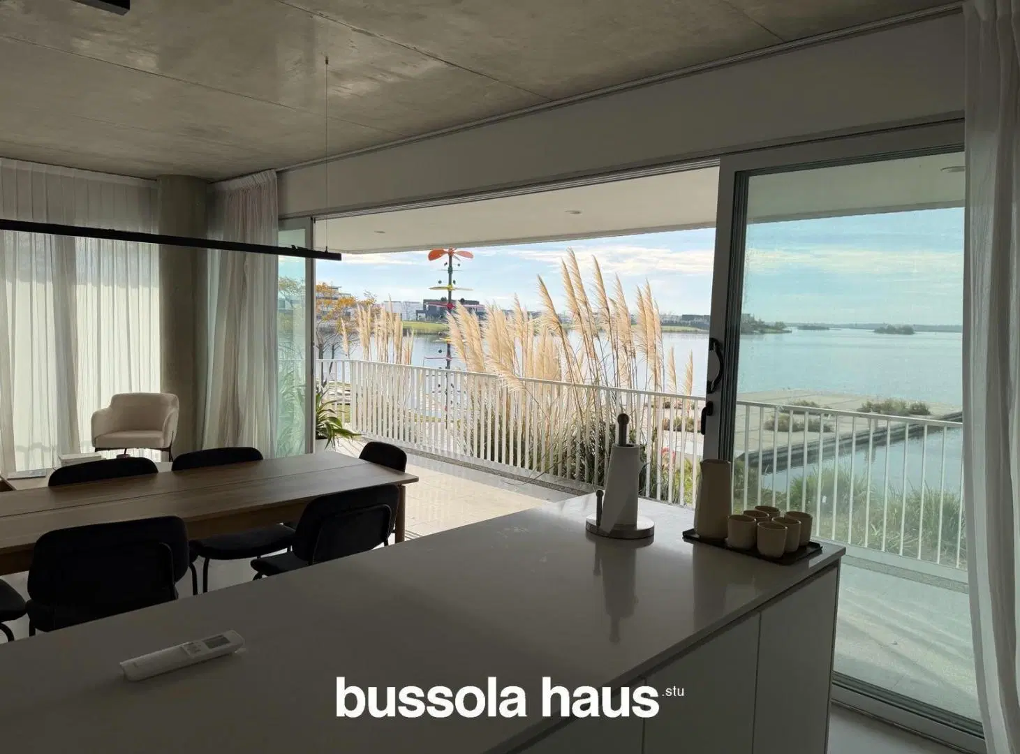Departamento en venta tres ambientes cochera baulera venta Puertos Escobar 2