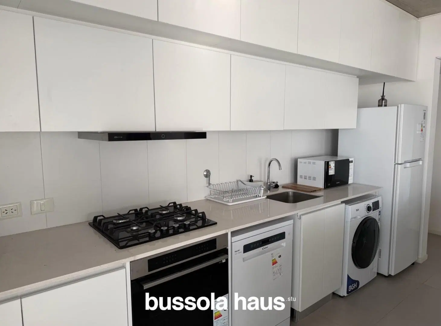Departamento en venta tres ambientes cochera baulera venta Puertos Escobar 5