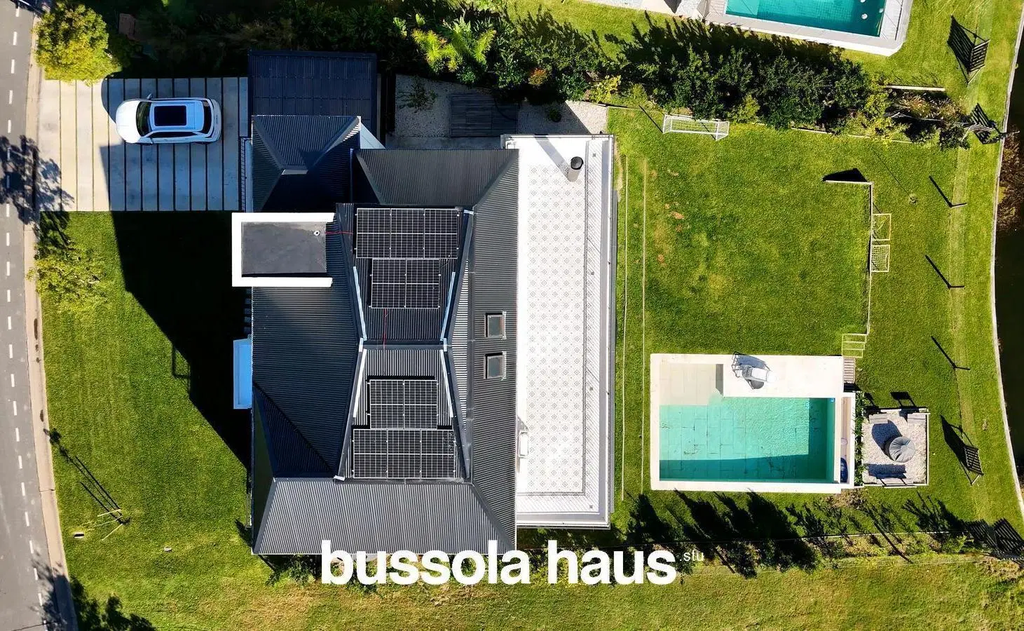 Casa en venta de 8 ambientes con pileta en Ceibos Puertos Escobar 2