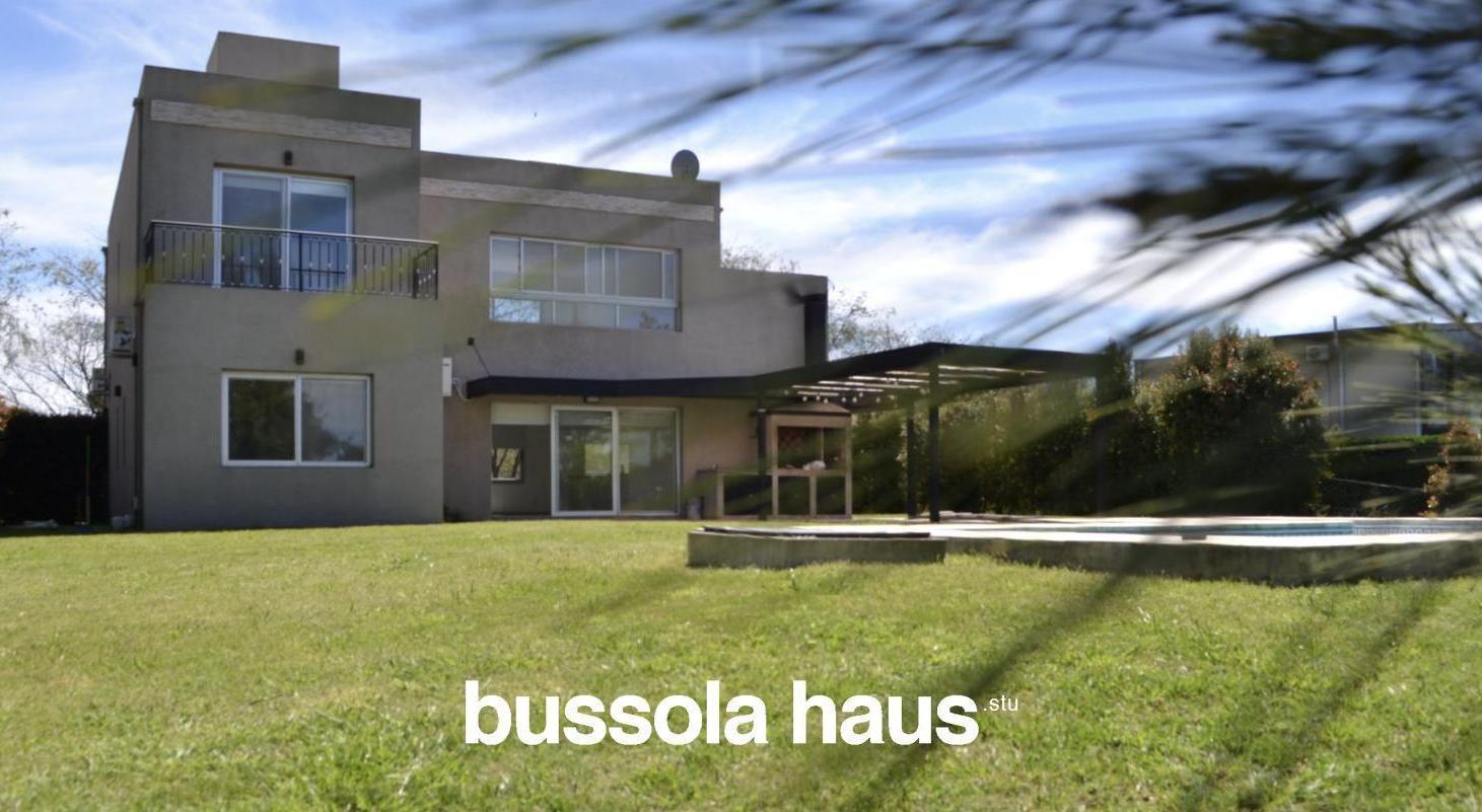 Casa en venta 4 dormitorios al Golf en San Isidro Labrador Villanueva