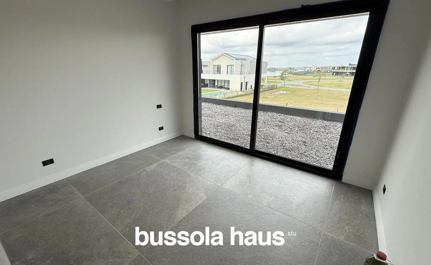 Casa en venta de 5 ambientes con pileta en Amarras Puertos Escobar 3