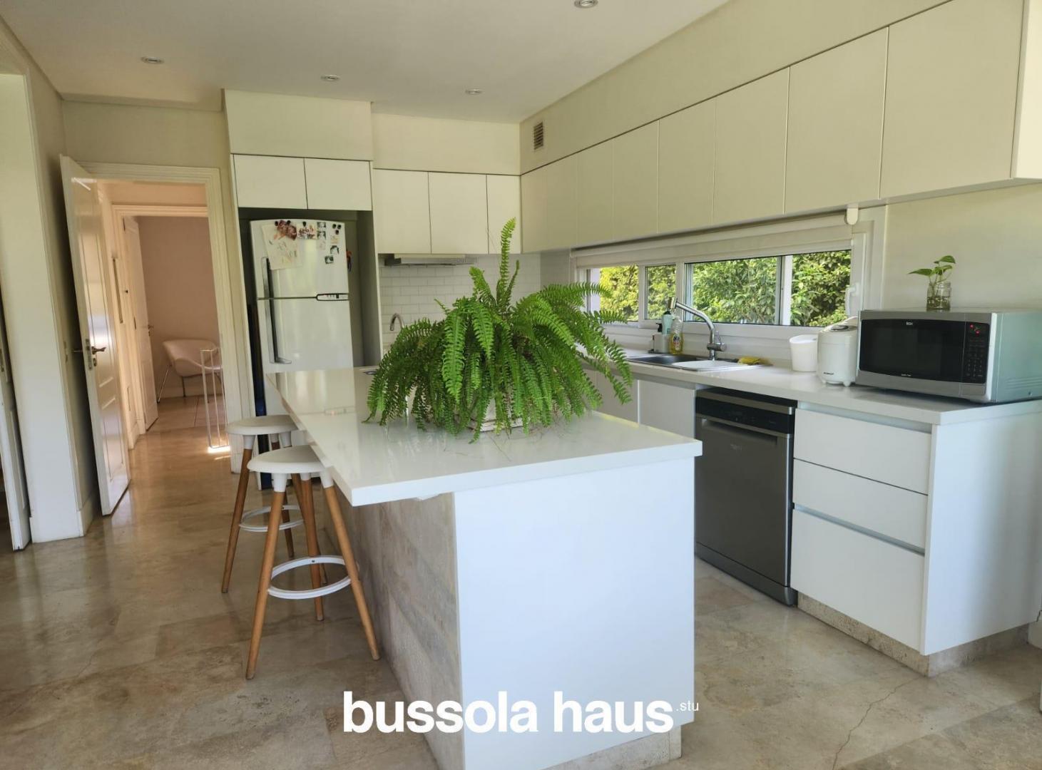 Foto de Casa en alquiler 3 dormitorios lote interno en Las Tipas Nordelta, imagen 1