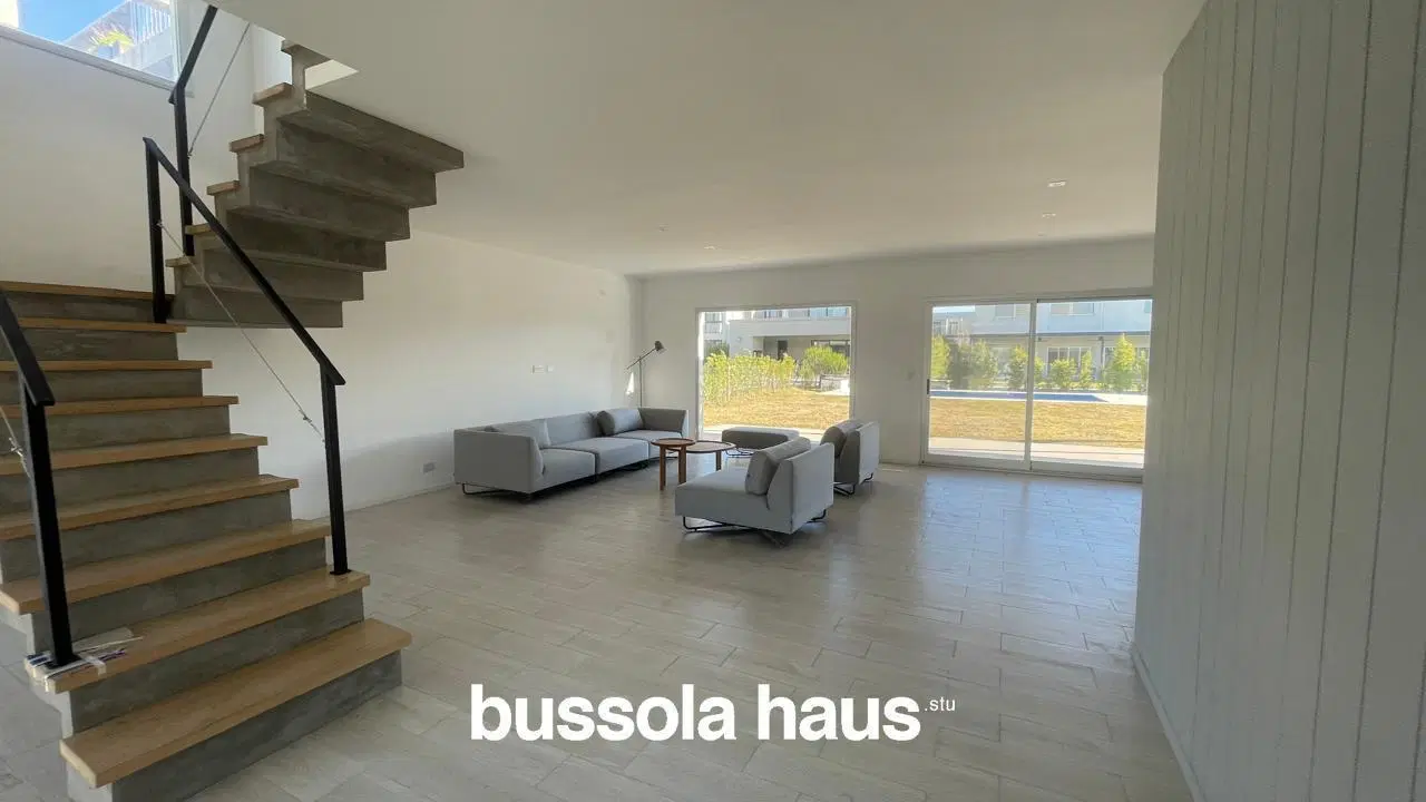 Casa 3 dormitorios lote interno en Carpinchos Nordelta 4