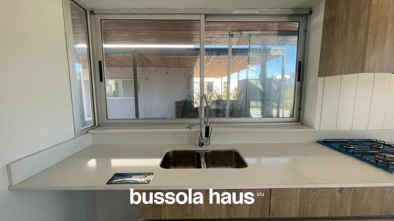 Foto de Casa 4 dormitorios en lote interno en Carpinchos Nordelta, imagen 3