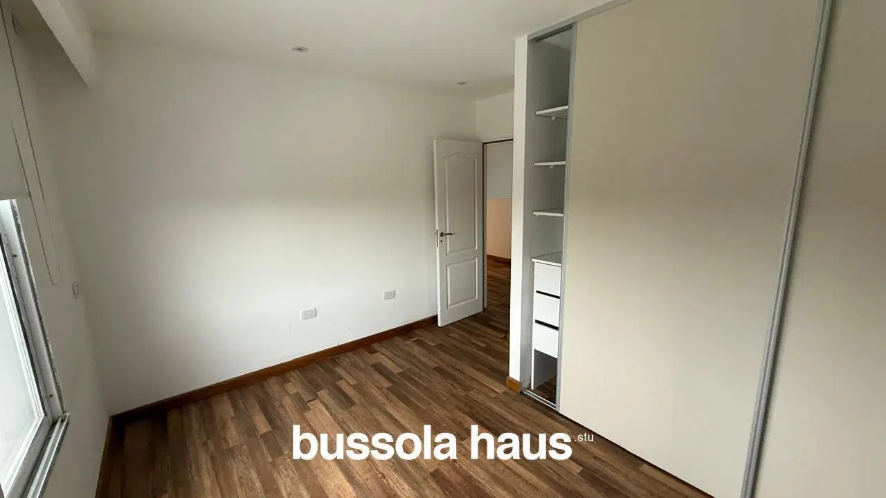 Casa en venta de 5 ambientes con pileta en Acacias Puertos Escobar 8