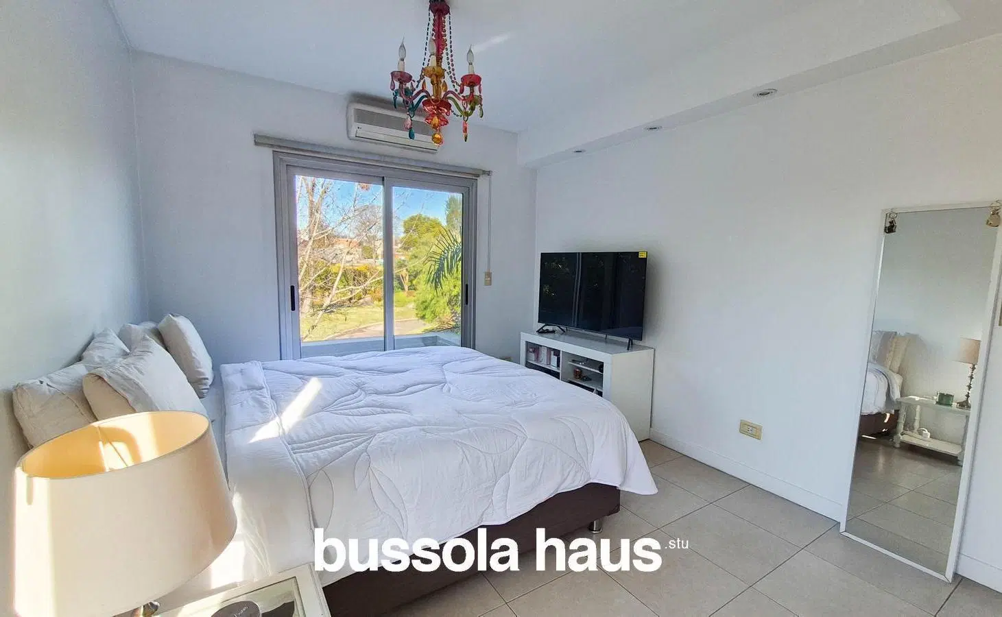 Casa en venta de 6 ambientes sobre lote interno en Barrancas De San José Tigre 8