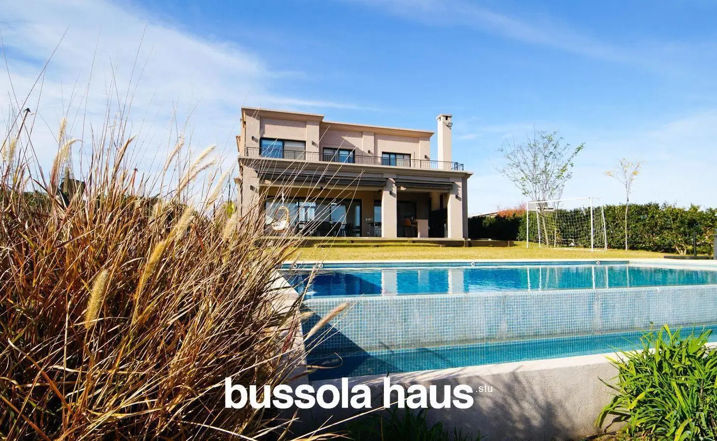 Casa en venta a la laguna en Naudir 4