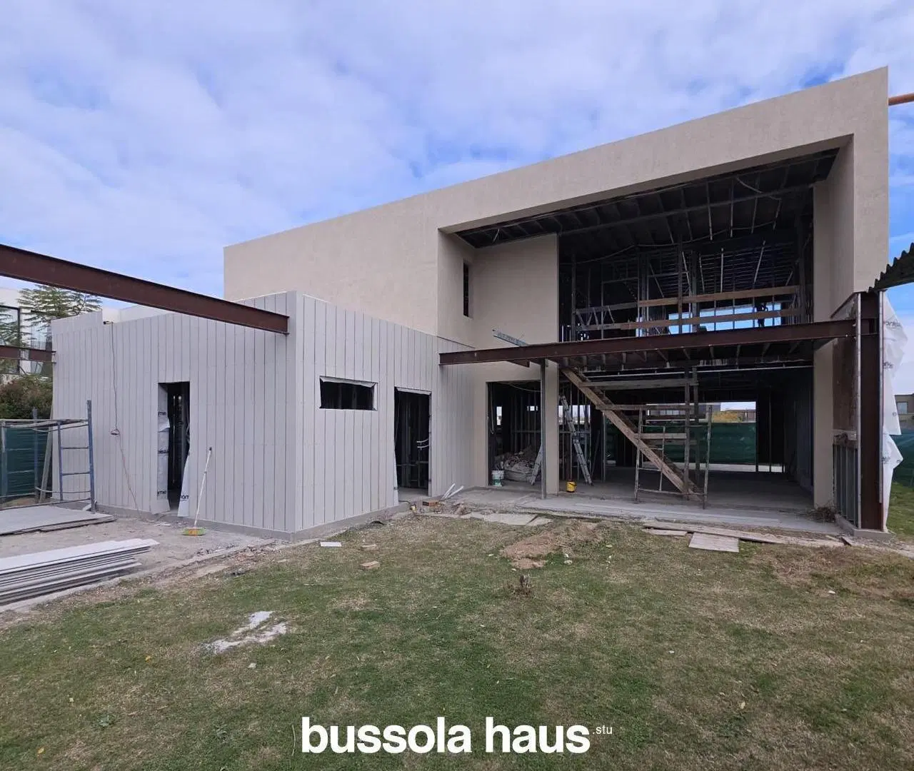 Casa en construccion 3 dormitorios al lago en Marinas Puertos del Lago 5