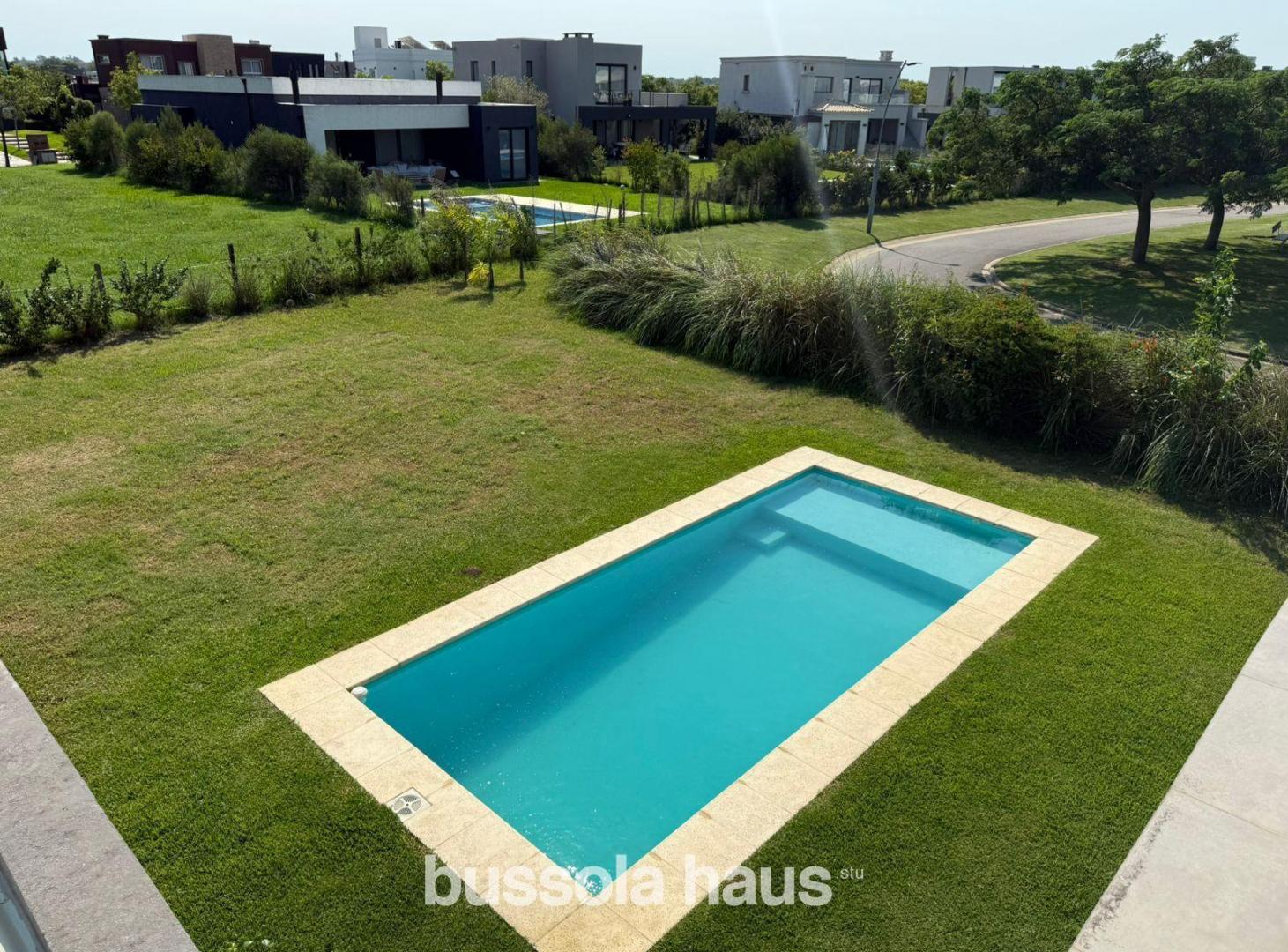 Foto de Casa en alquiler 5 ambientes con pileta barrio Vistas Puertos Escobar, imagen 4