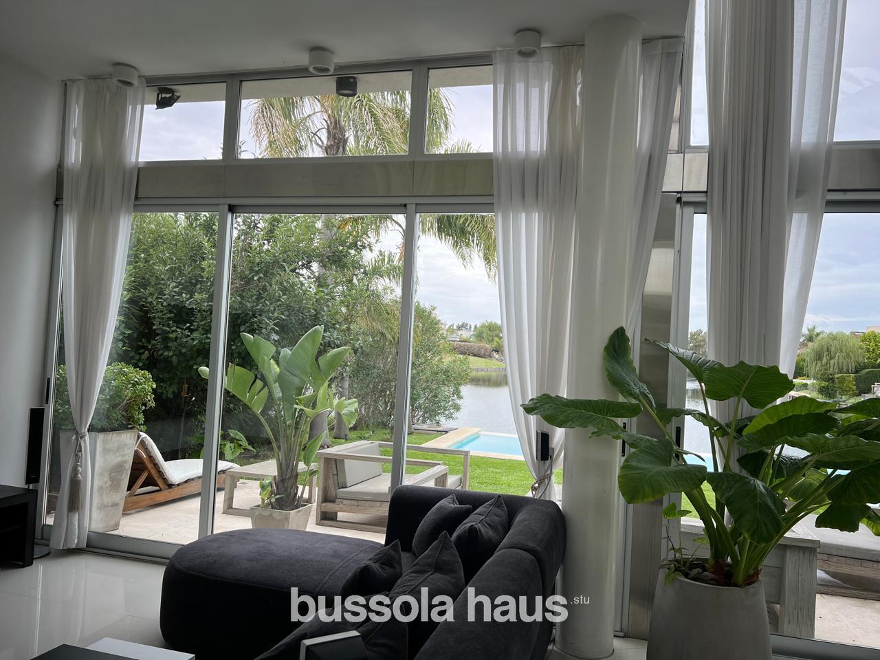 Foto de Casa en Alquiler 4 dormitorios amoblada al lago en Los Alisos Nordelta., imagen 5