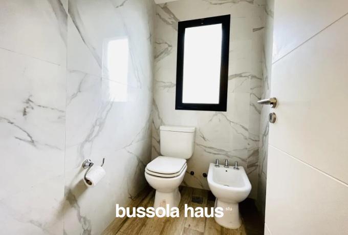 Foto de Casa en venta 3 dormitorios lote interno con amarra en Vila Marina 1, imagen 4