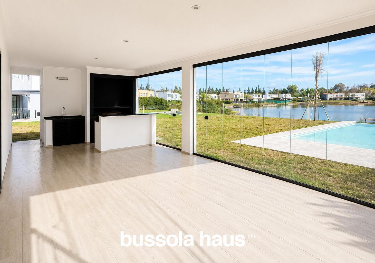 Foto de Casa en venta a la laguna de 5 ambientes con pileta en San Matias, imagen 5