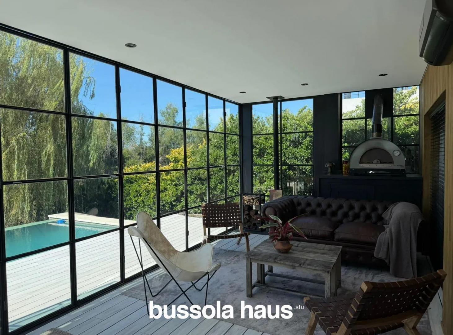 Foto de CASA AL AGUA EN VENTA DE 4 AMBIENTES SOBRE DOS LOTES, imagen 2
