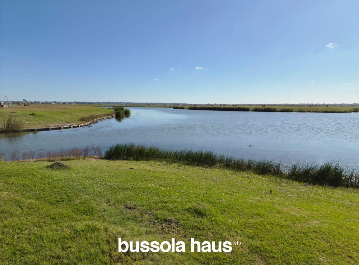 Foto de Lote4 en venta a la laguna central Orillas Puertos, imagen 2