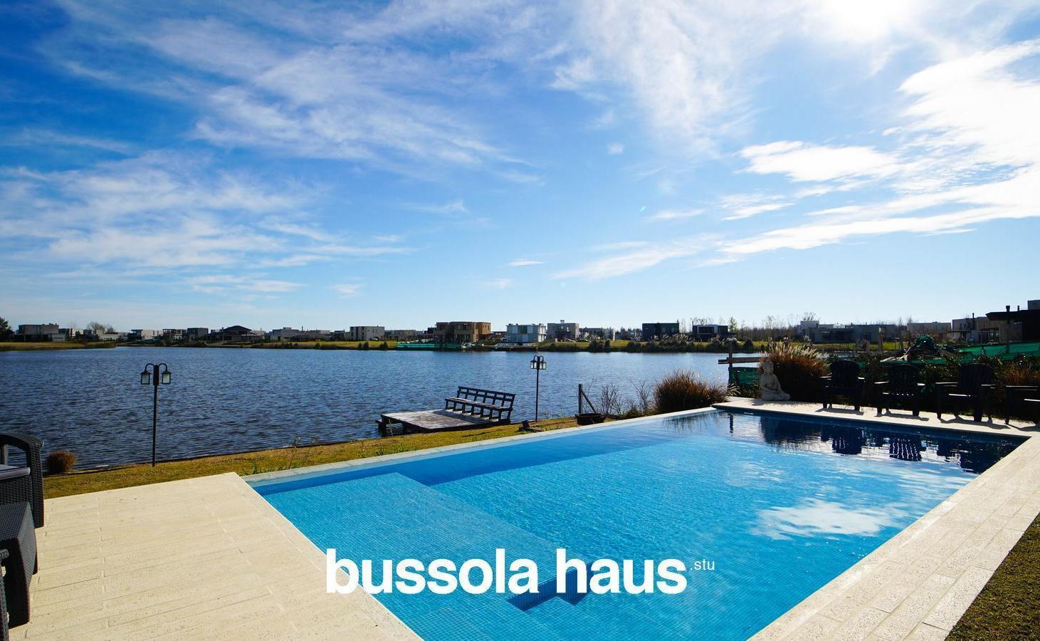Foto de Casa en venta a la laguna en Naudir, imagen 1