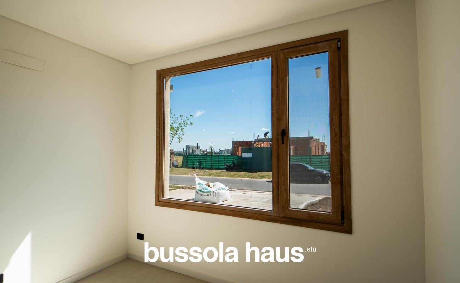 Foto de Casa en venta de 5 ambientes en una planta con pileta en Nativas, imagen 2
