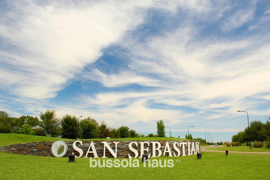Foto de Lote en venta en San Sebastian Area 13, imagen 2