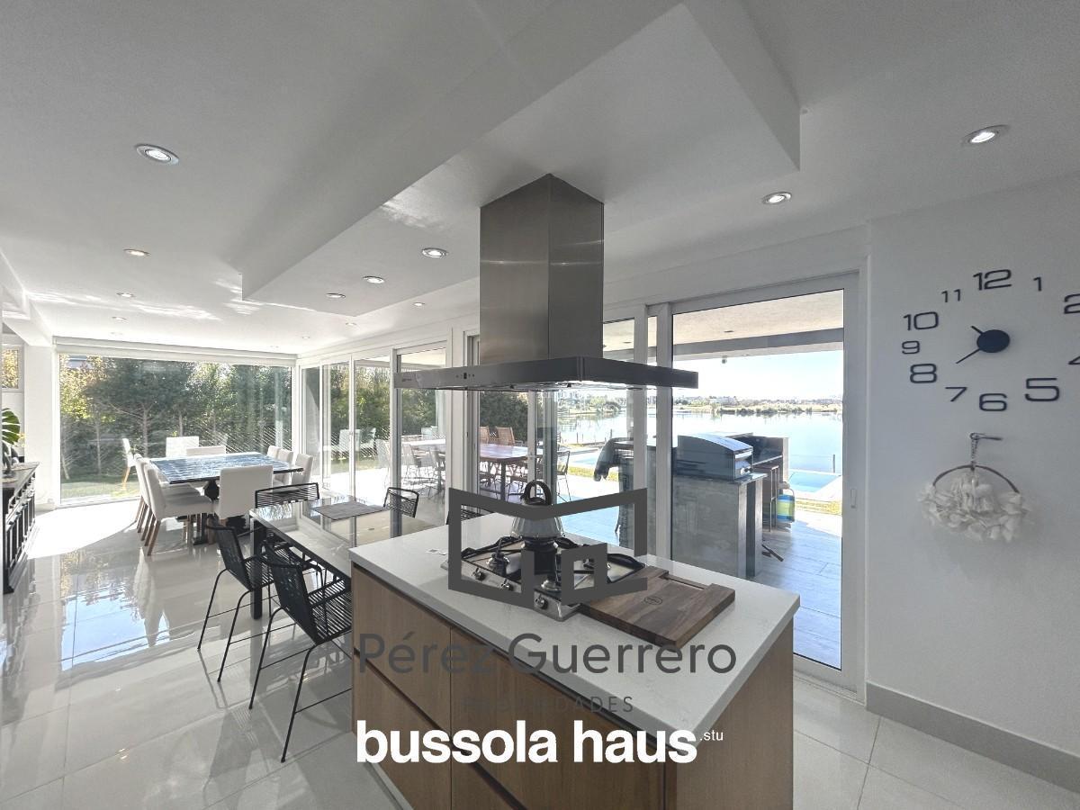 Foto de Casa en venta en el Cantón Islas con 4 dormitorios a la laguna, imagen 3